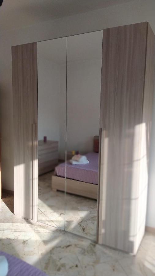 Malias Apartment Бари Екстериор снимка