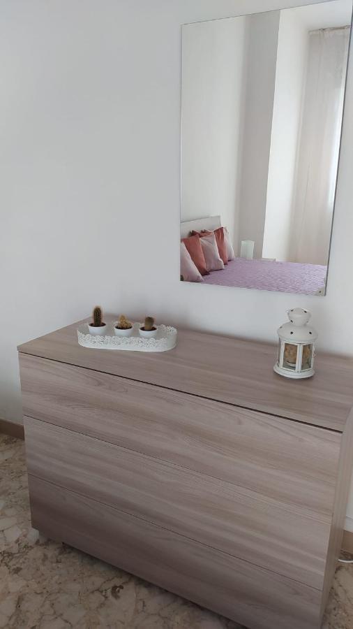 Malias Apartment Бари Екстериор снимка