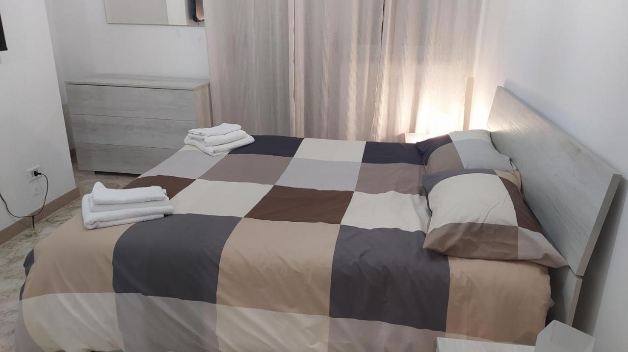 Malias Apartment Бари Екстериор снимка