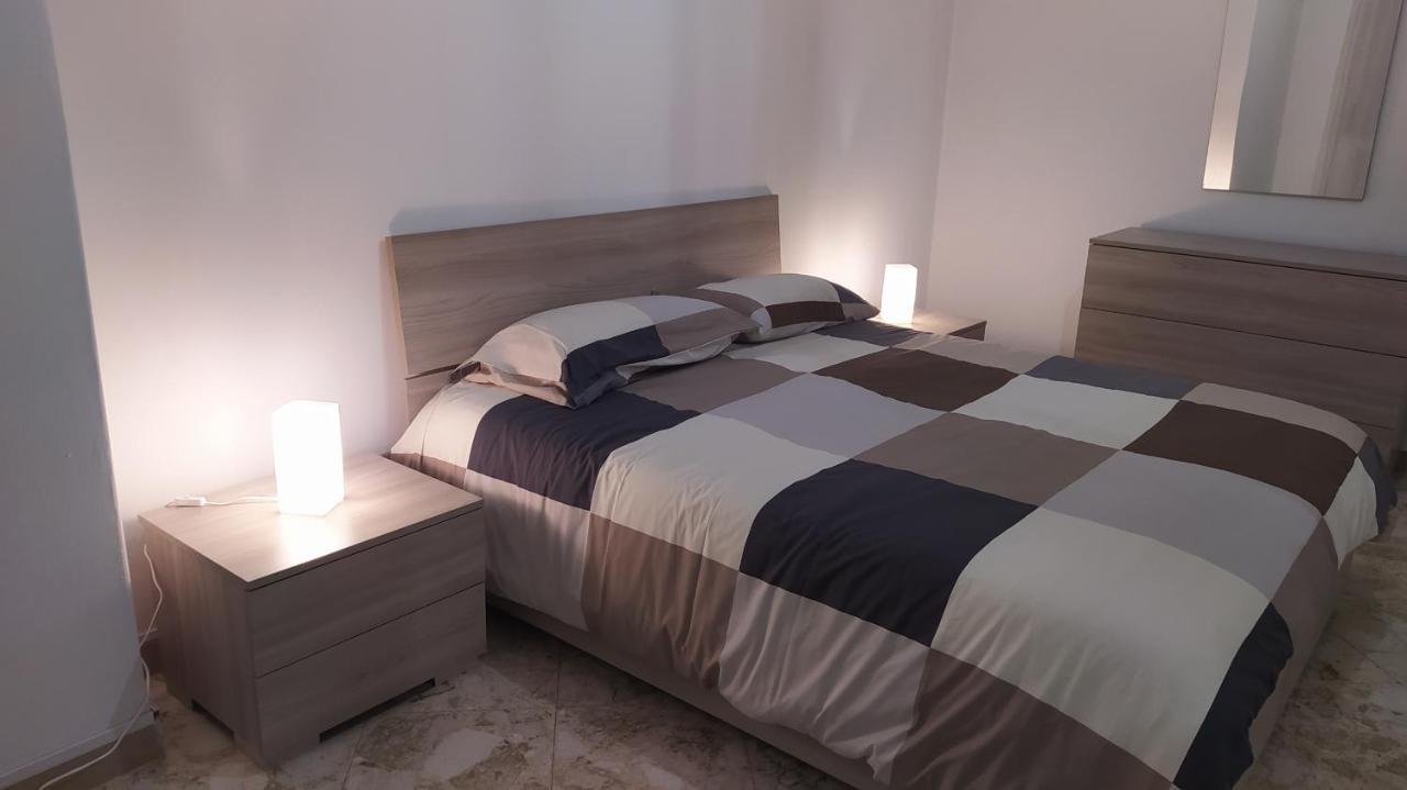 Malias Apartment Бари Екстериор снимка